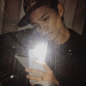 Meet your Posher, Raquel